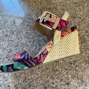 Sketchers size8 sandal